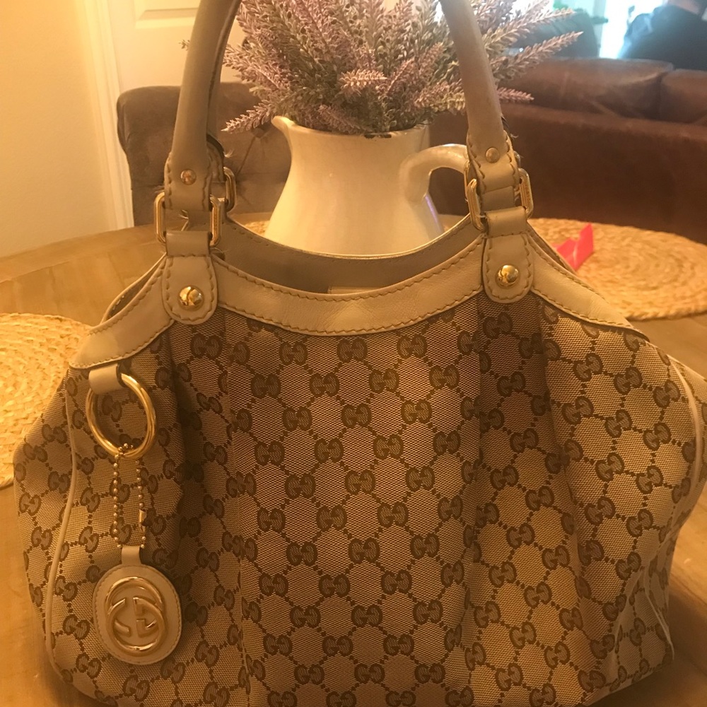 Gucci purse